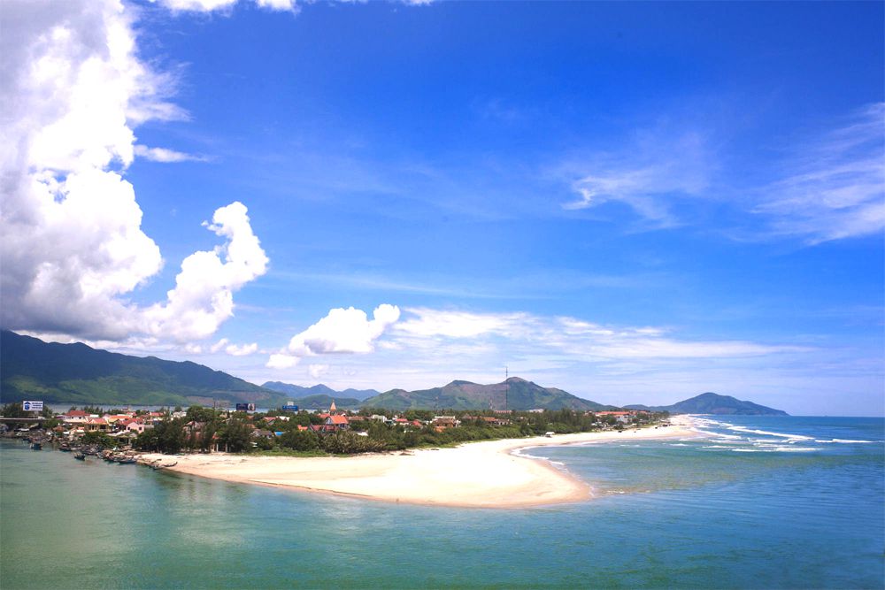 View of Lang Co Beach from Hai Van Pass