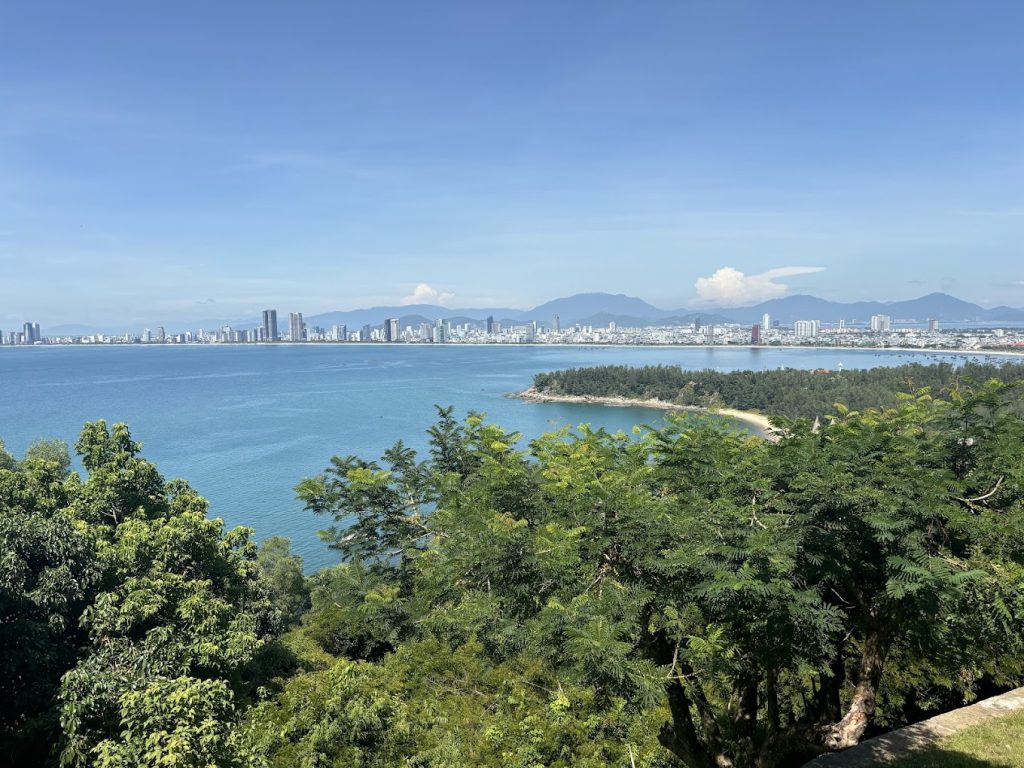 From the pagoda, you can enjoy views of the Son Tra forest and the city of Da Nang in the distance