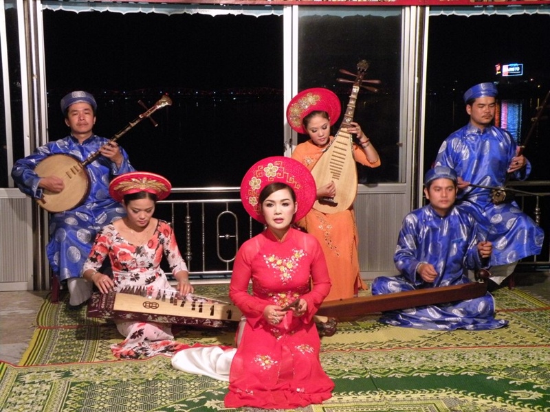 Hue Folk Song – A Unique Art Form Not to Be Missed in Hue