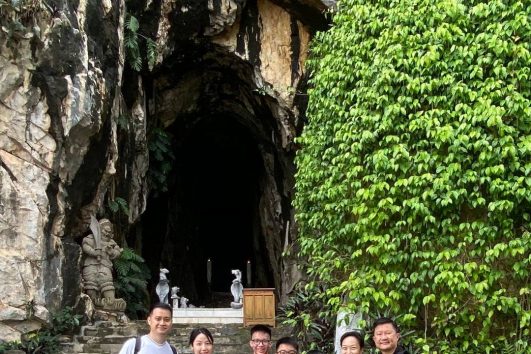 Da Nang to Marble Mountains By Private Car