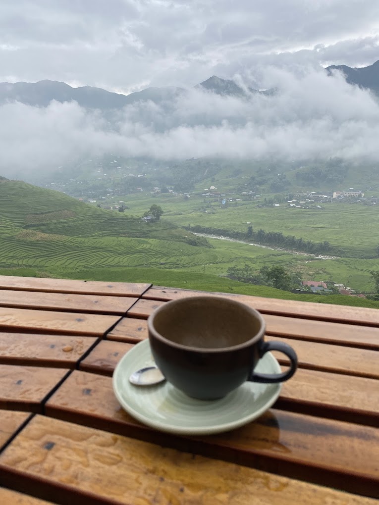 Panorama Café with Stunning Mountain Views