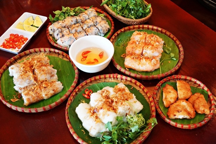 Must-try seafood and local dishes in Halong Bay, Vietnam